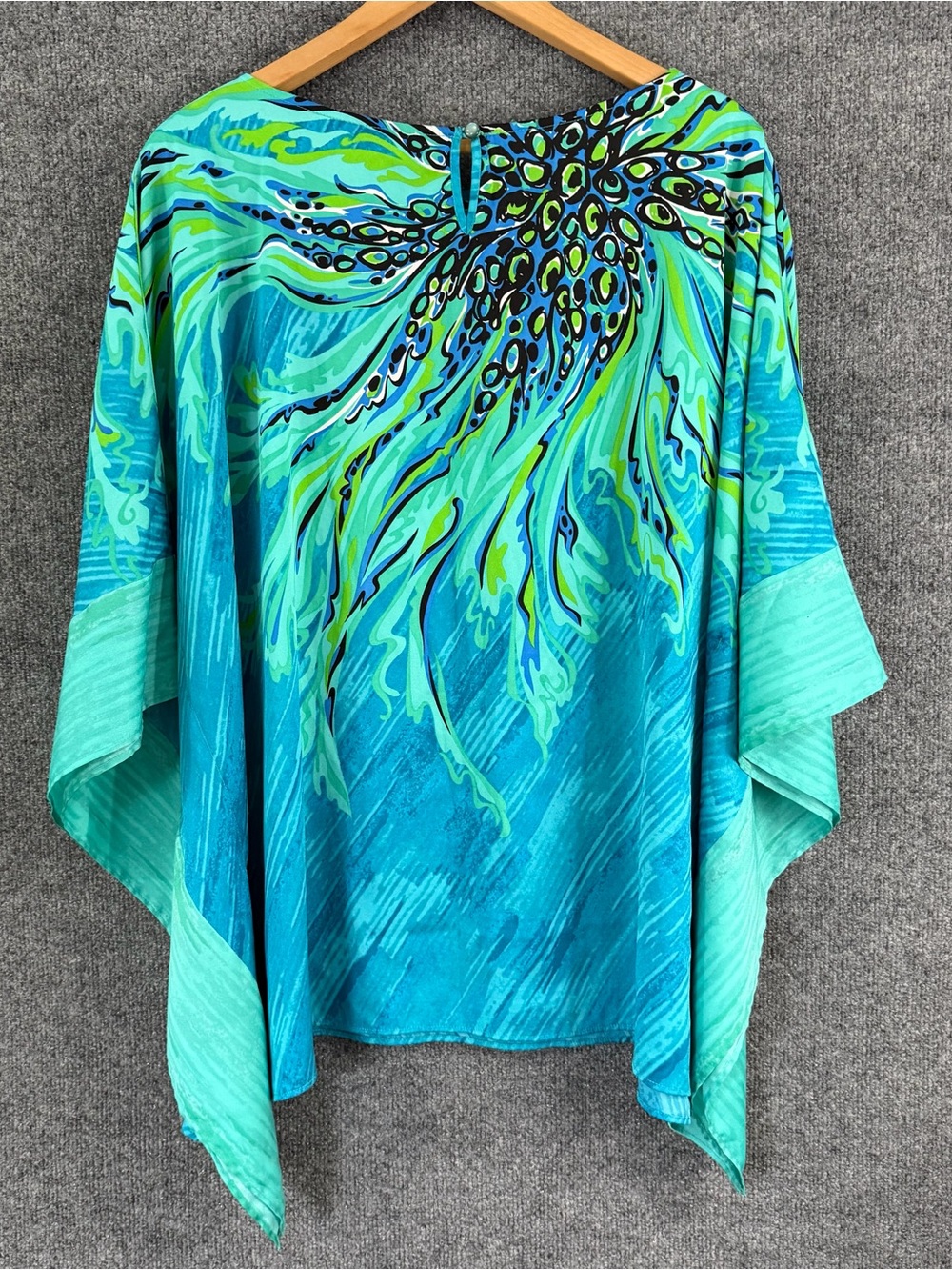 Bob Mackie Womens 1X Kimono Sleeve Top Blue Teal Artsy Flowy Casual - Picture 2 of 5